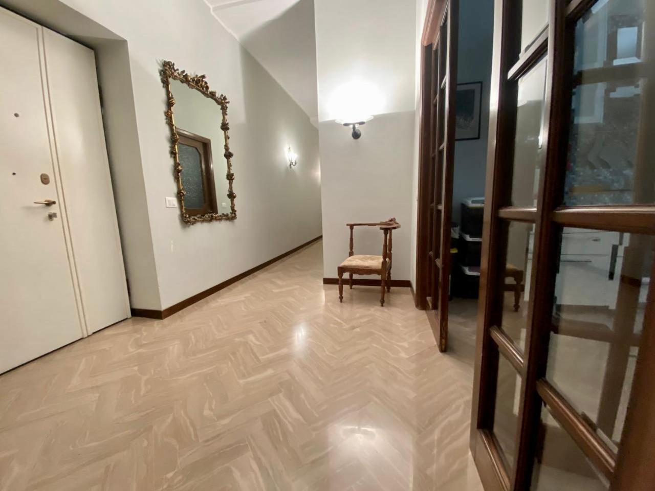 Apartamento Il Balcone Sul Teatro La Spezia Exterior foto