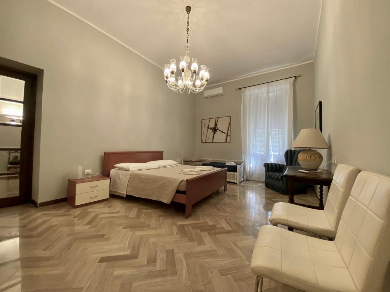 Apartamento Il Balcone Sul Teatro La Spezia Exterior foto
